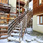 Appartement Hostdomus - Castle Besse-Basso