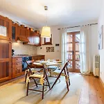 Hostdomus - Castle Apartman Besse-Basso