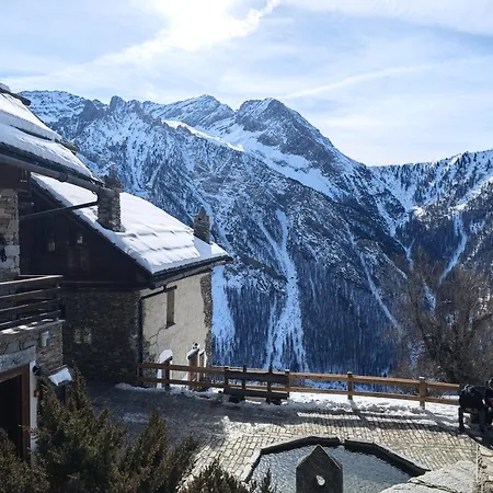 Hostdomus - Castle *