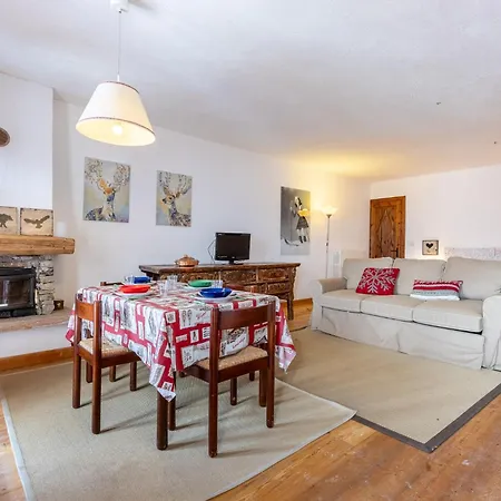 Appartamento Hostdomus - Castle *