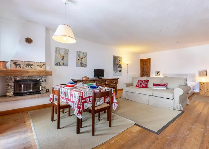 아파트 Hostdomus - Castle *